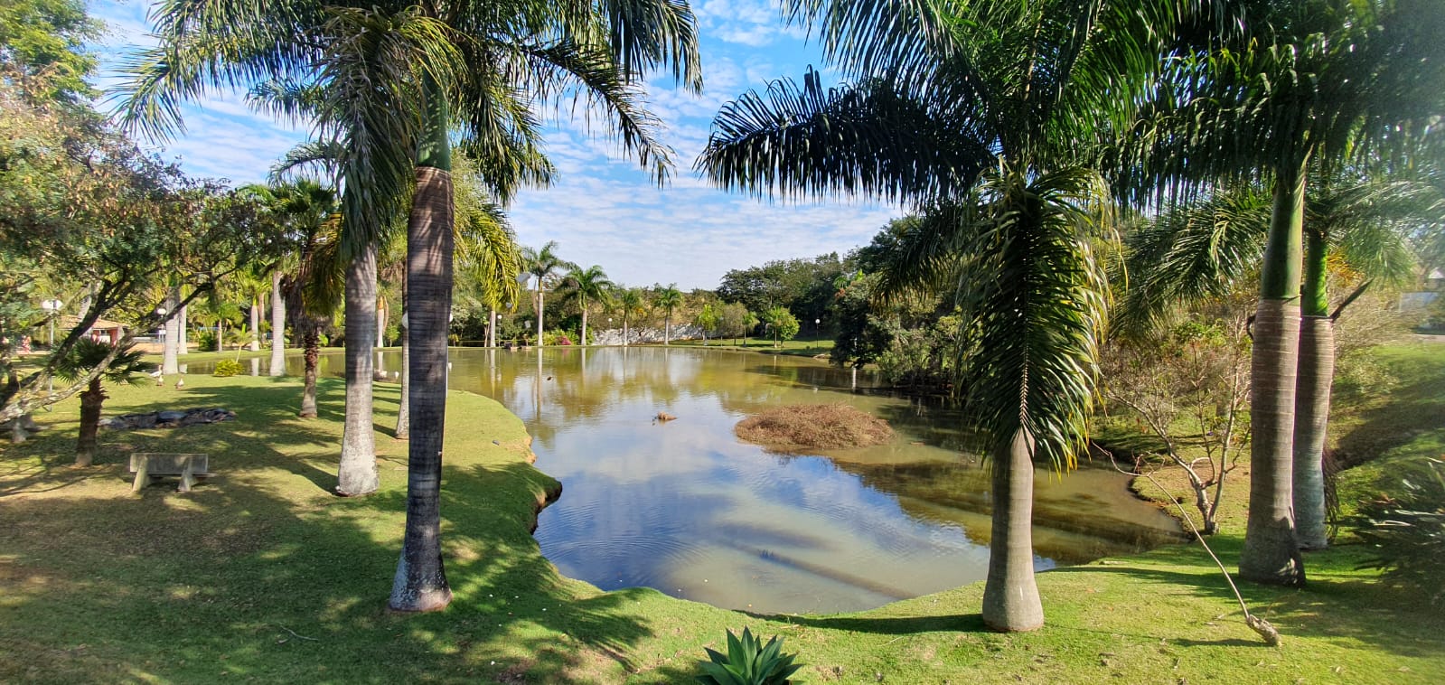 Imagem Casa de Condomínio com 3 Quartos à Venda, 1.000 m²em Jardim Tereza Cristina - Jundiaí Imagem Casa de Condomínio com 3 Quartos à Venda, 1.000 m²em Jardim Tereza Cristina - Jundiaí
