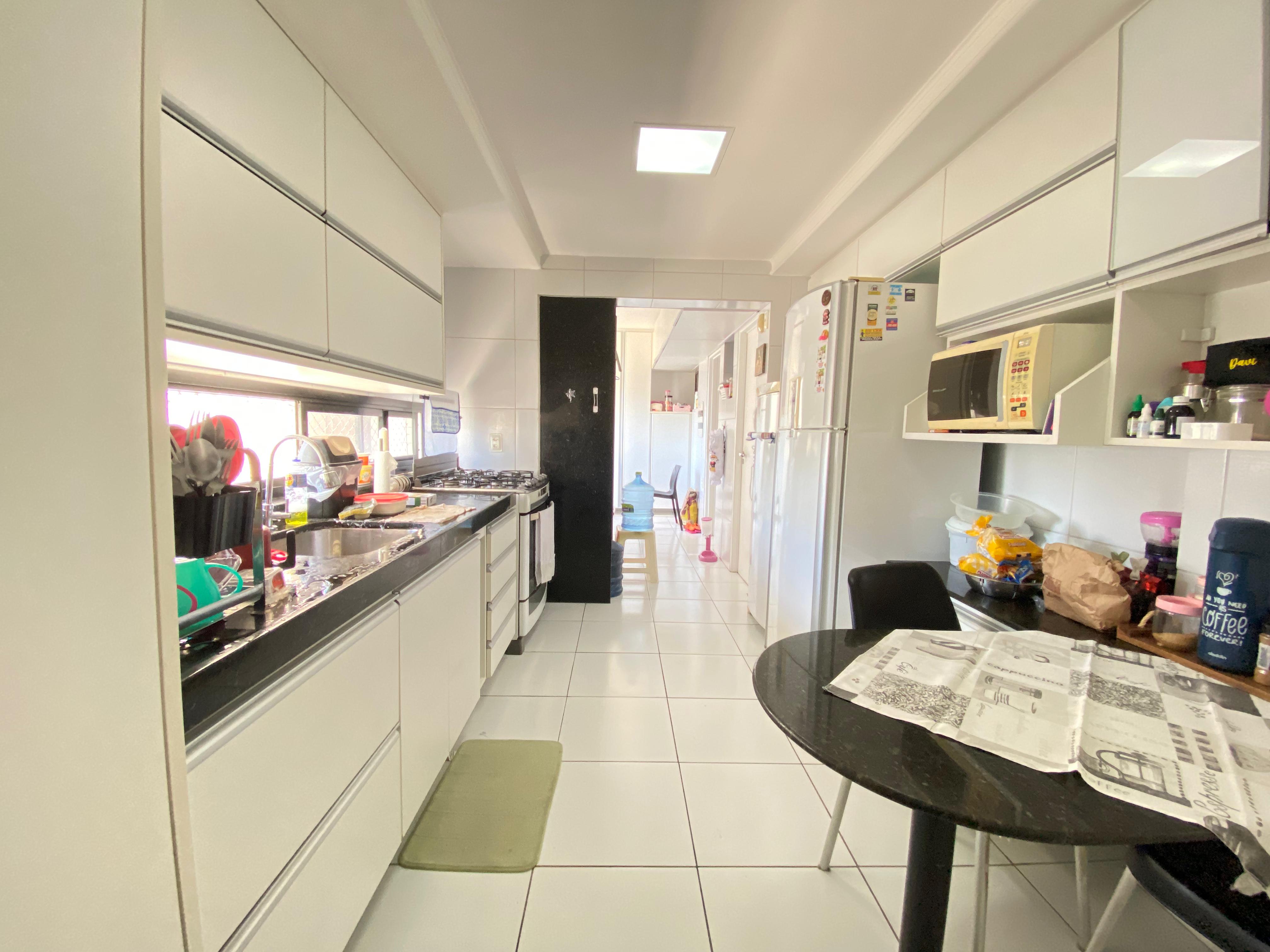 Imagem Apartamento com 4 Quartos à Venda, 158 m²em Boa Viagem - Recife