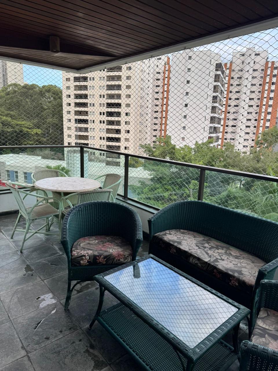 Imagem Apartamento com 3 Quartos à Venda ou Locação, 247 m² em Vila Suzana - São Paulo