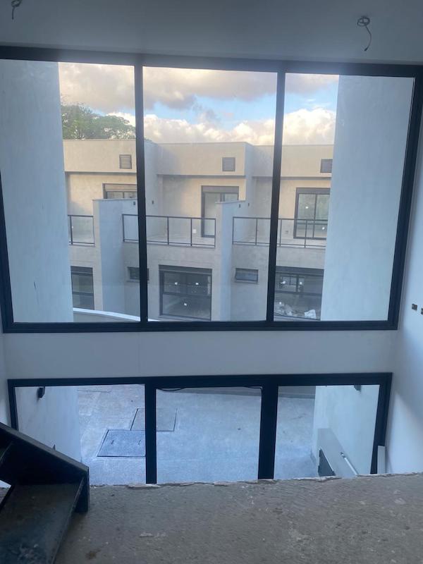 Imagem Casa de Condomínio com 2 Quartos à Venda, 125 m²em Granja Viana - Cotia