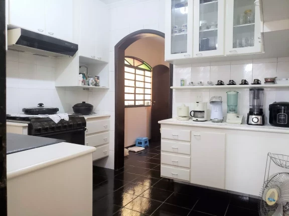 Imagem Sobrado com 3 Quartos à Venda ou Locação, 220 m²em Conjunto Residencial Vista Verde - São Paulo Imagem Sobrado com 3 Quartos à Venda ou Locação, 220 m²em Conjunto Residencial Vista Verde - São Paulo