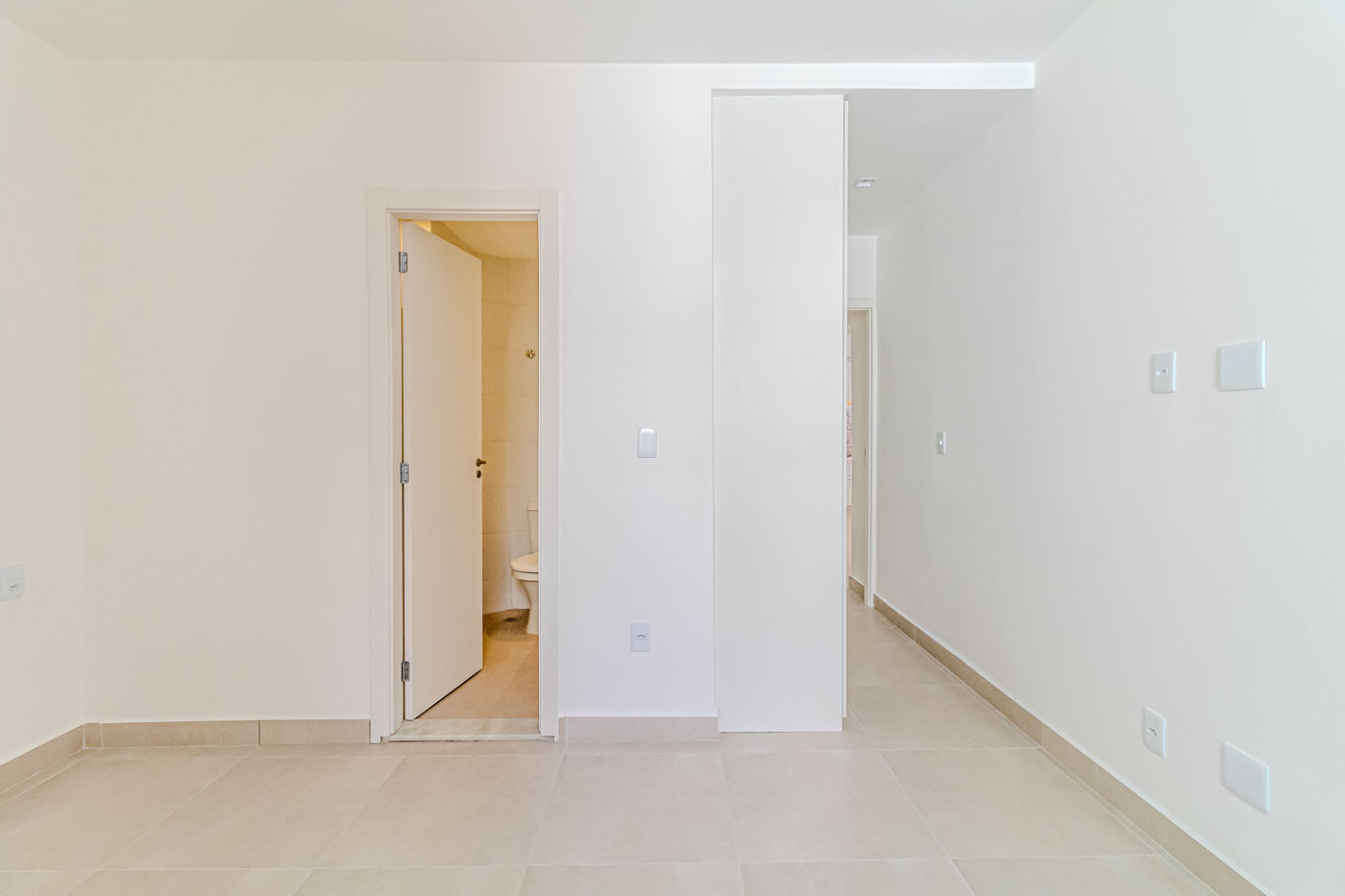 Imagem Apartamento com 3 Quartos à Venda, 133 m²em Copacabana - Rio de Janeiro Imagem Apartamento com 3 Quartos à Venda, 133 m²em Copacabana - Rio de Janeiro
