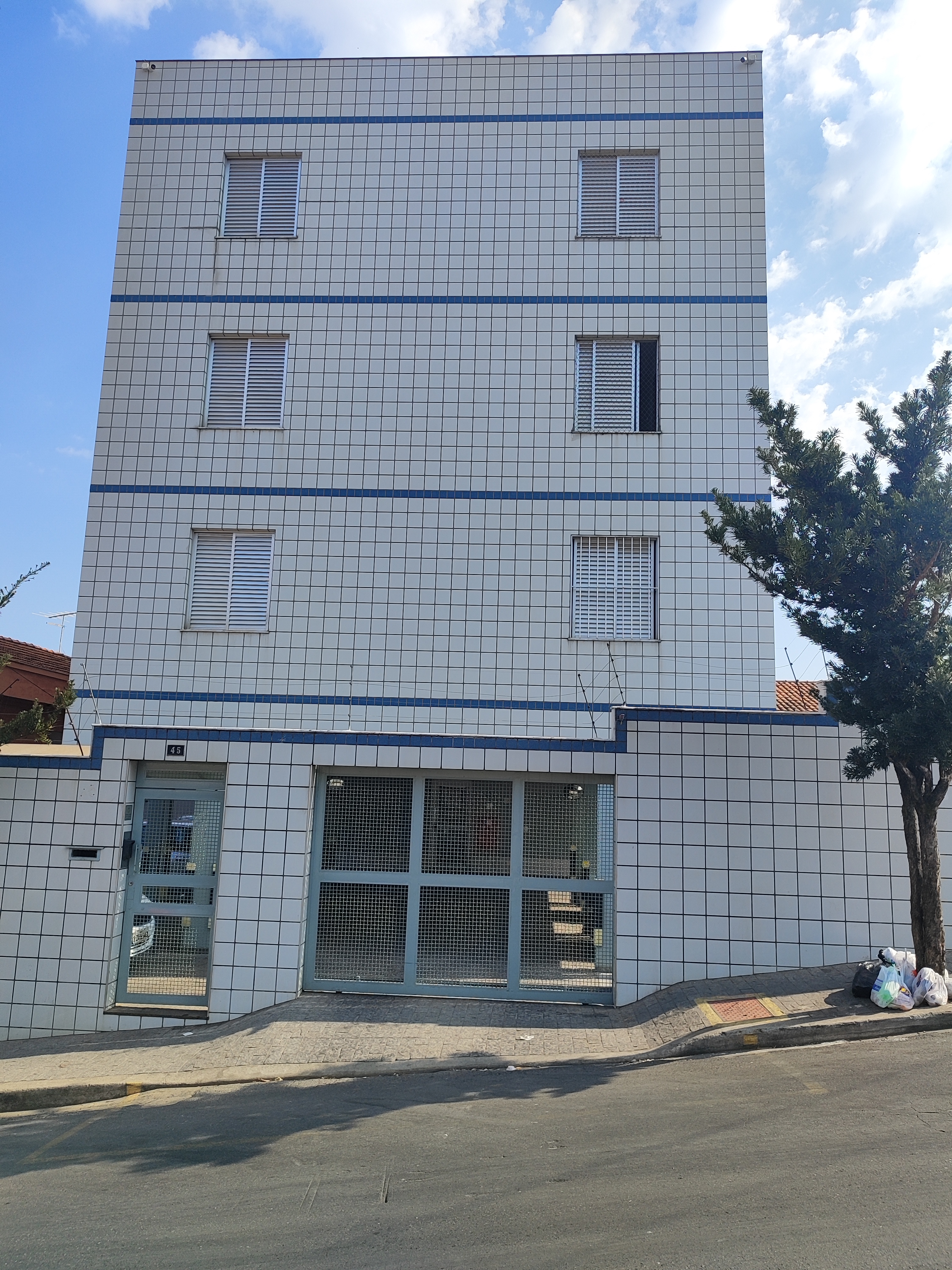 Imagem Apartamento com 3 Quartos à Venda, 90 m²em Santa Efigênia - Belo Horizonte