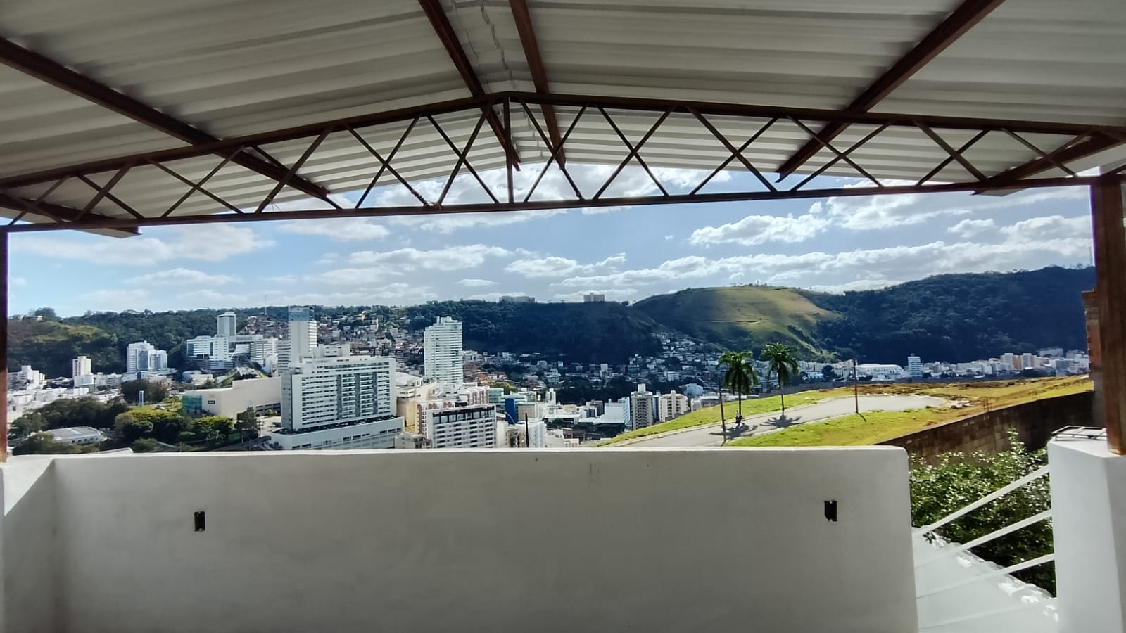 Imagem Casa com 2 Quartos à Venda, 165 m² em Santa Cecília - Juiz de Fora Imagem Casa com 2 Quartos à Venda, 165 m² em Santa Cecília - Juiz de Fora