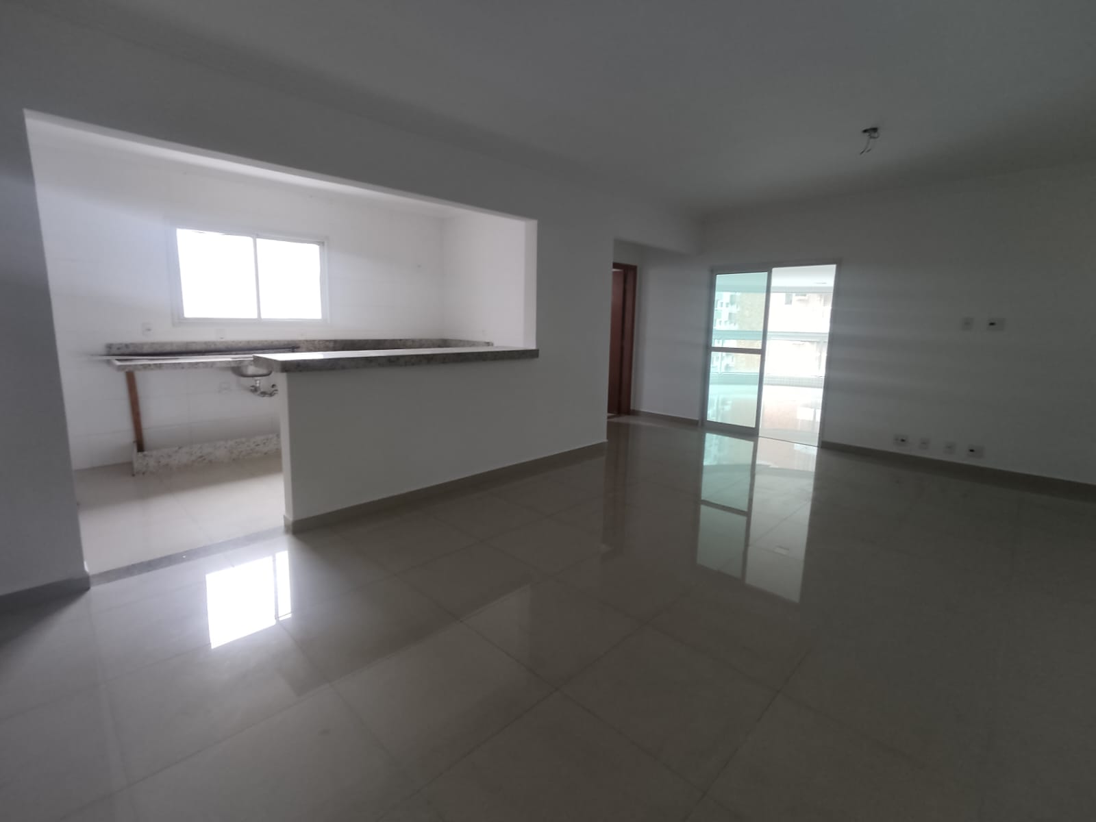 Imagem Apartamento com 3 Quartos à Venda, 170 m²em Tupi - Praia Grande Imagem Apartamento com 3 Quartos à Venda, 170 m²em Tupi - Praia Grande