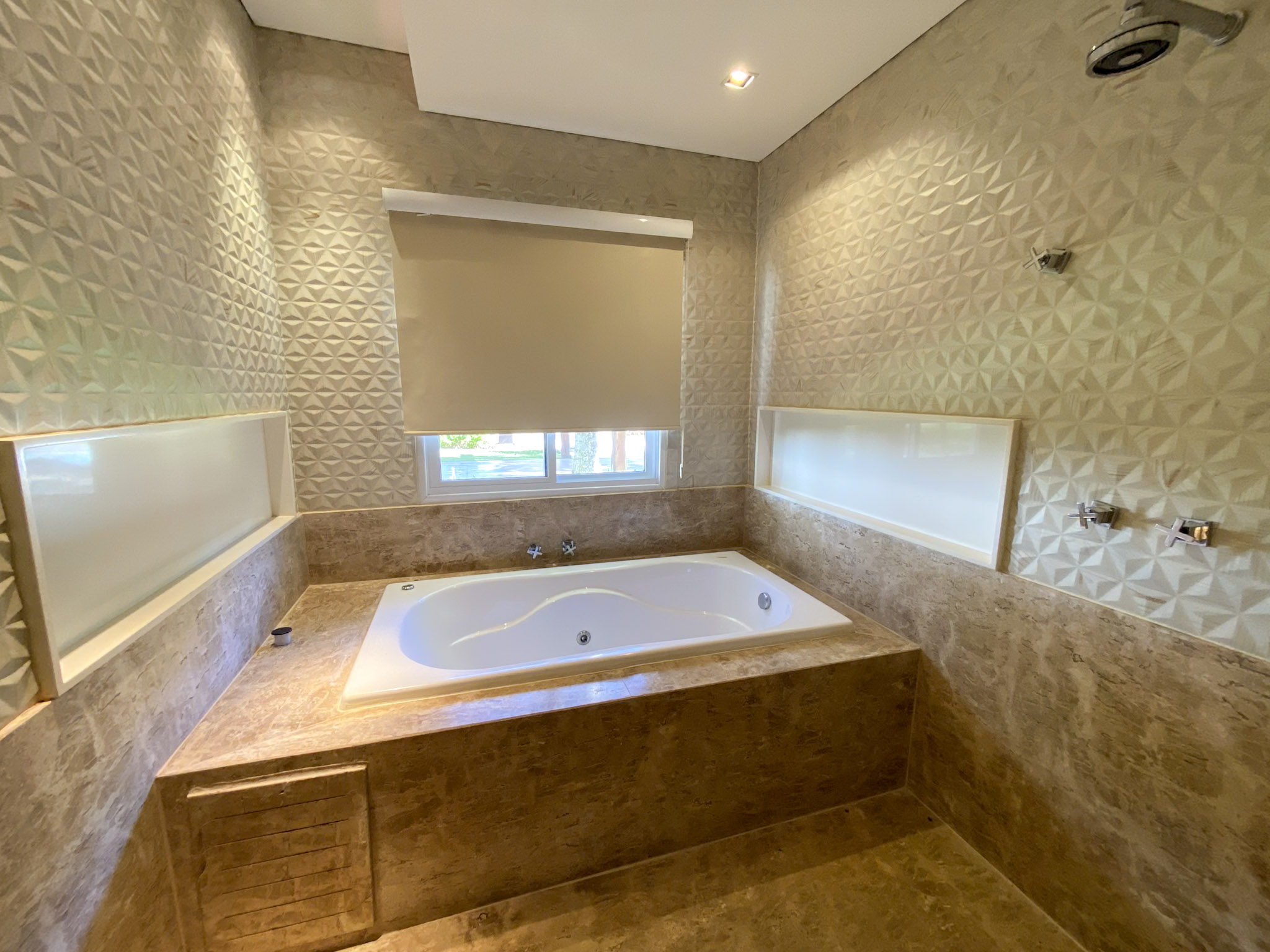 Imagem Casa de Condomínio com 4 Quartos à Venda ou Locação, 510 m²em Park Way - Brasília