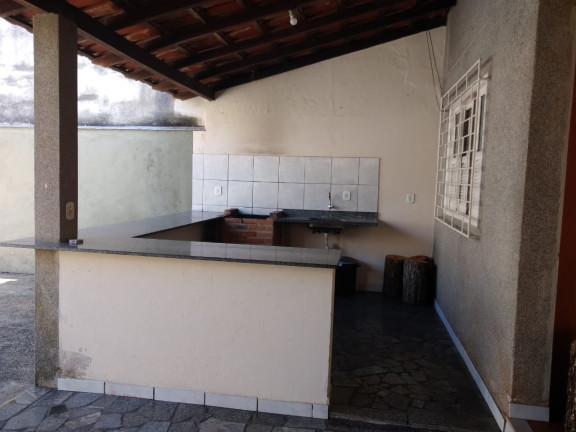 Imagem Casa com 8 Quartos à Venda, em Praia do Morro - Guarapari Imagem Casa com 8 Quartos à Venda, em Praia do Morro - Guarapari