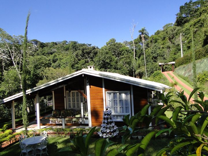 Imagem Casa com 4 Quartos à Venda, 250 m² em Várzea - Teresópolis