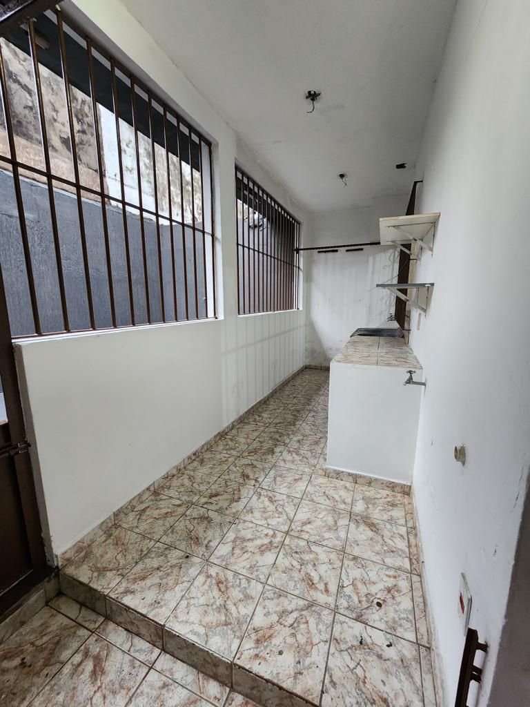Imagem Casa com 4 Quartos à Venda, 300 m²em Umarizal - Belém Imagem Casa com 4 Quartos à Venda, 300 m²em Umarizal - Belém