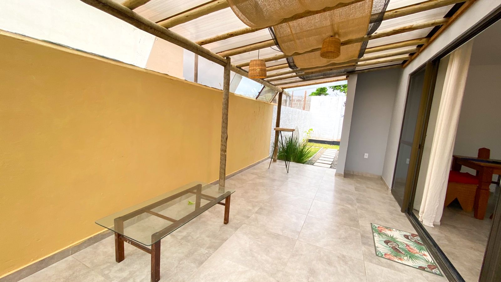 Imagem Casa de Condomínio com 2 Quartos à Venda ou Locação, 165 m²em Vila de Abrantes (Abrantes) - Camaçari Imagem Casa de Condomínio com 2 Quartos à Venda ou Locação, 165 m²em Vila de Abrantes (Abrantes) - Camaçari
