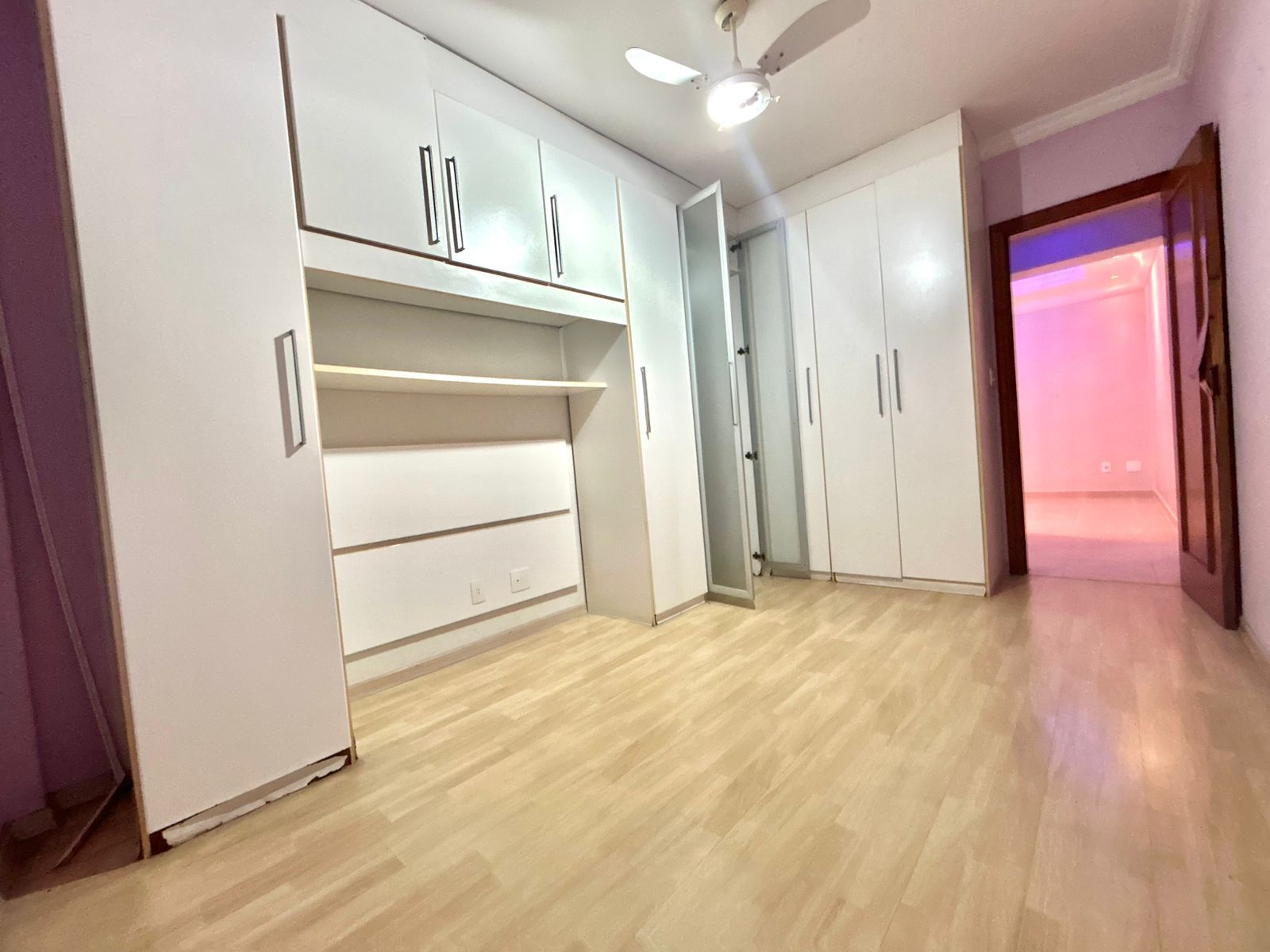 Imagem Apartamento com 3 Quartos à Venda, 295 m²em Canto do Forte - Praia Grande Imagem Apartamento com 3 Quartos à Venda, 295 m²em Canto do Forte - Praia Grande