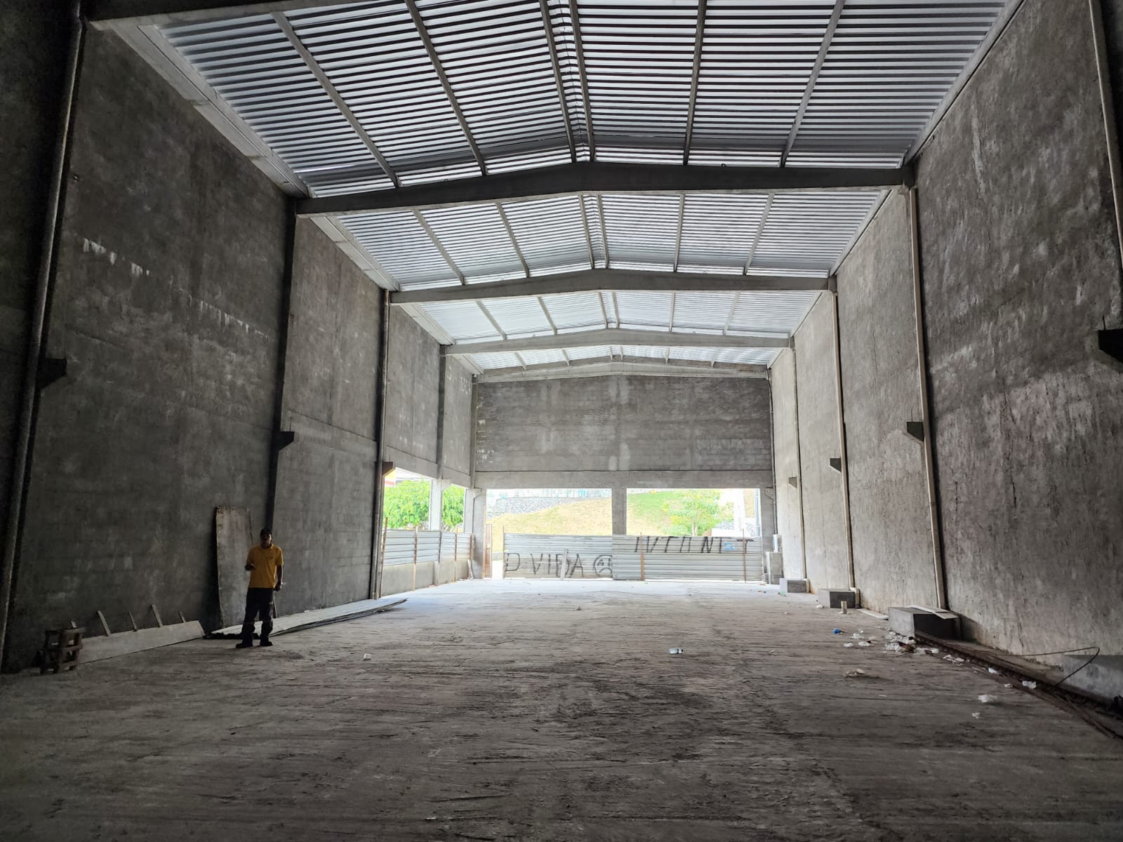 Imagem Ponto Comercial para Alugar, 640 m²em Cia I - Simões Filho Imagem Ponto Comercial para Alugar, 640 m²em Cia I - Simões Filho