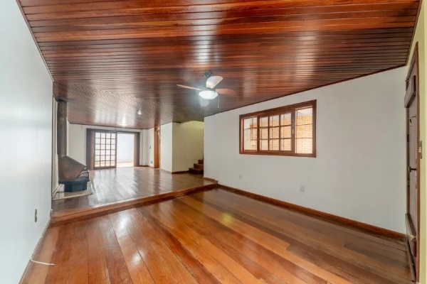 Imagem Casa com 3 Quartos à Venda, 151 m² em Jardim Isabel - Porto Alegre