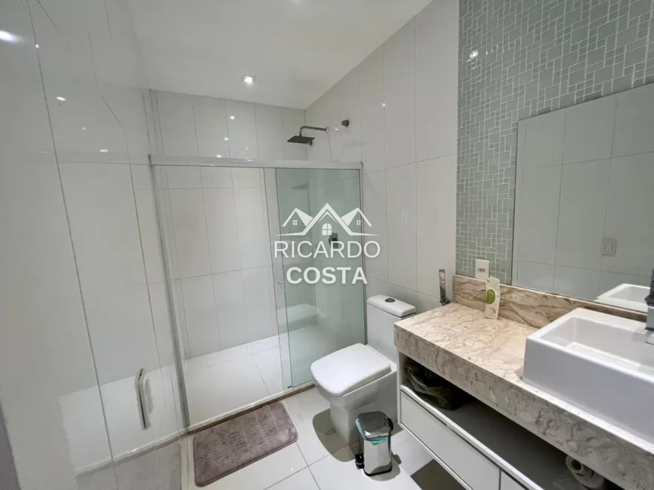 Imagem Casa de Condomínio com 3 Quartos à Venda ou Locação, 310 m² em Jacarepaguá - Rio de Janeiro Imagem Casa de Condomínio com 3 Quartos à Venda ou Locação, 310 m² em Jacarepaguá - Rio de Janeiro