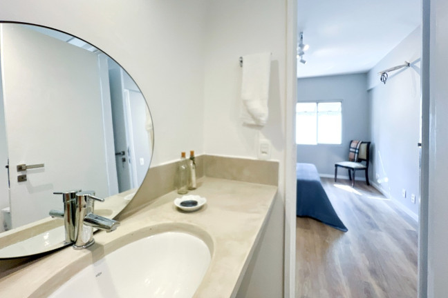 Imagem Apartamento com 2 Quartos à Venda, 70 m² em Vila Olímpia - São Paulo
