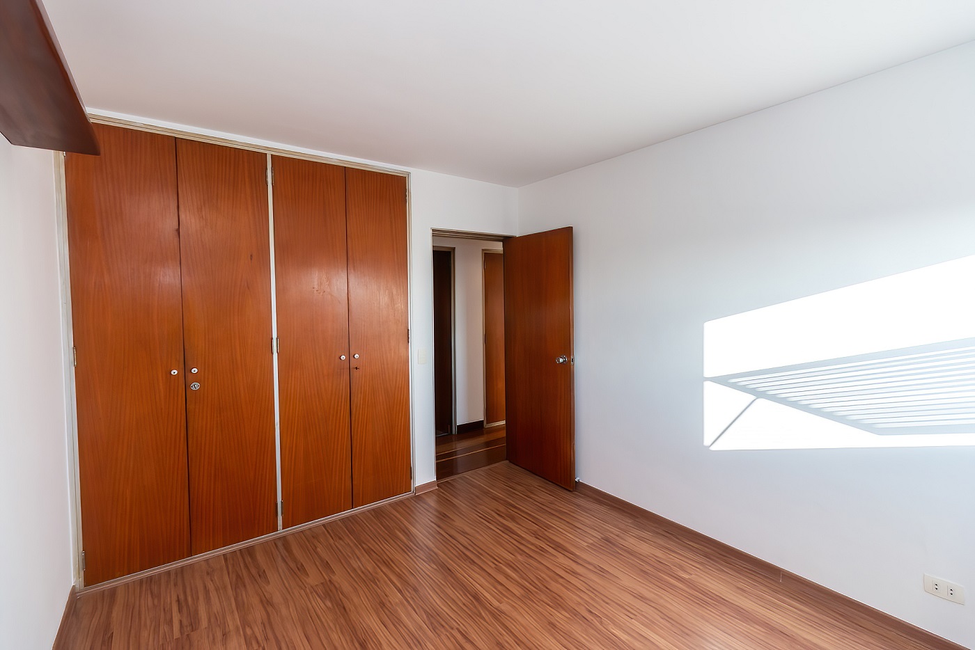 Imagem Apartamento com 2 Quartos à Venda, 98 m²em Itaim Bibi - São Paulo Imagem Apartamento com 2 Quartos à Venda, 98 m²em Itaim Bibi - São Paulo