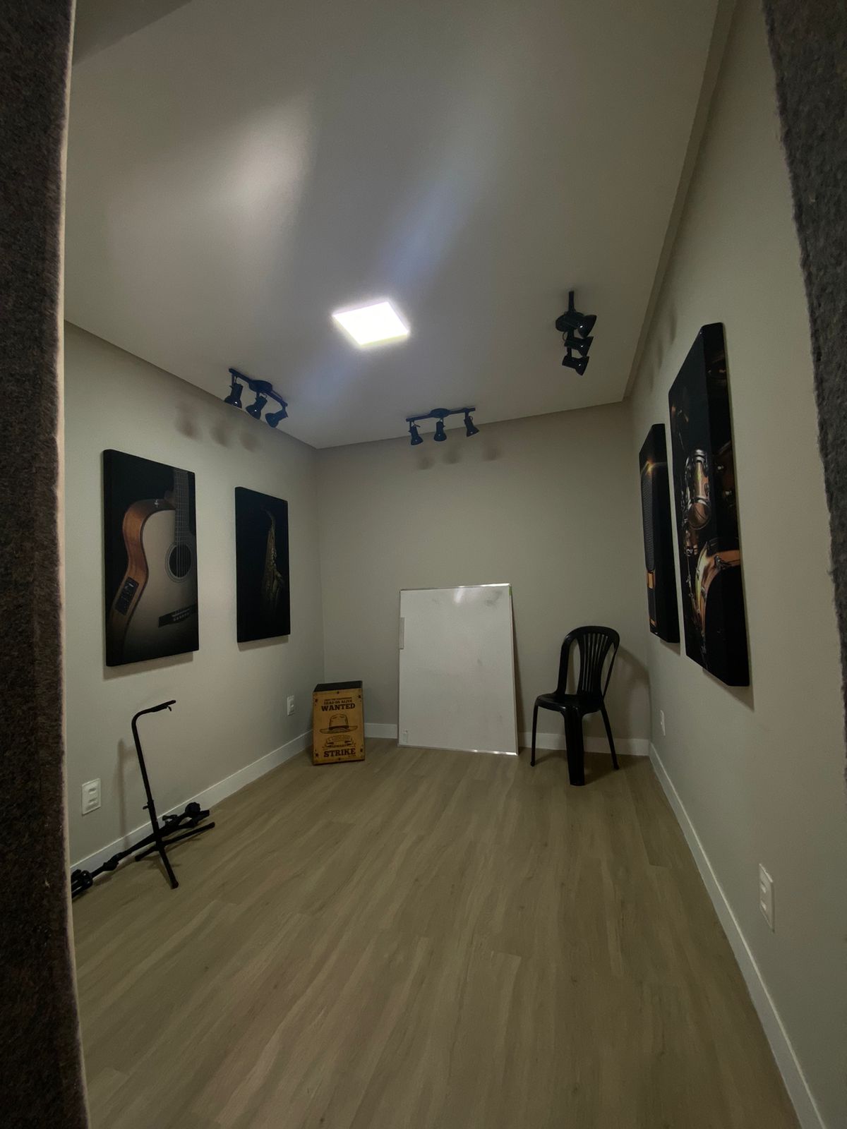 Imagem Casa com 6 Quartos à Venda, 335 m²em Alphaville (abrantes) - CAMAÇARI Imagem Casa com 6 Quartos à Venda, 335 m²em Alphaville (abrantes) - CAMAÇARI