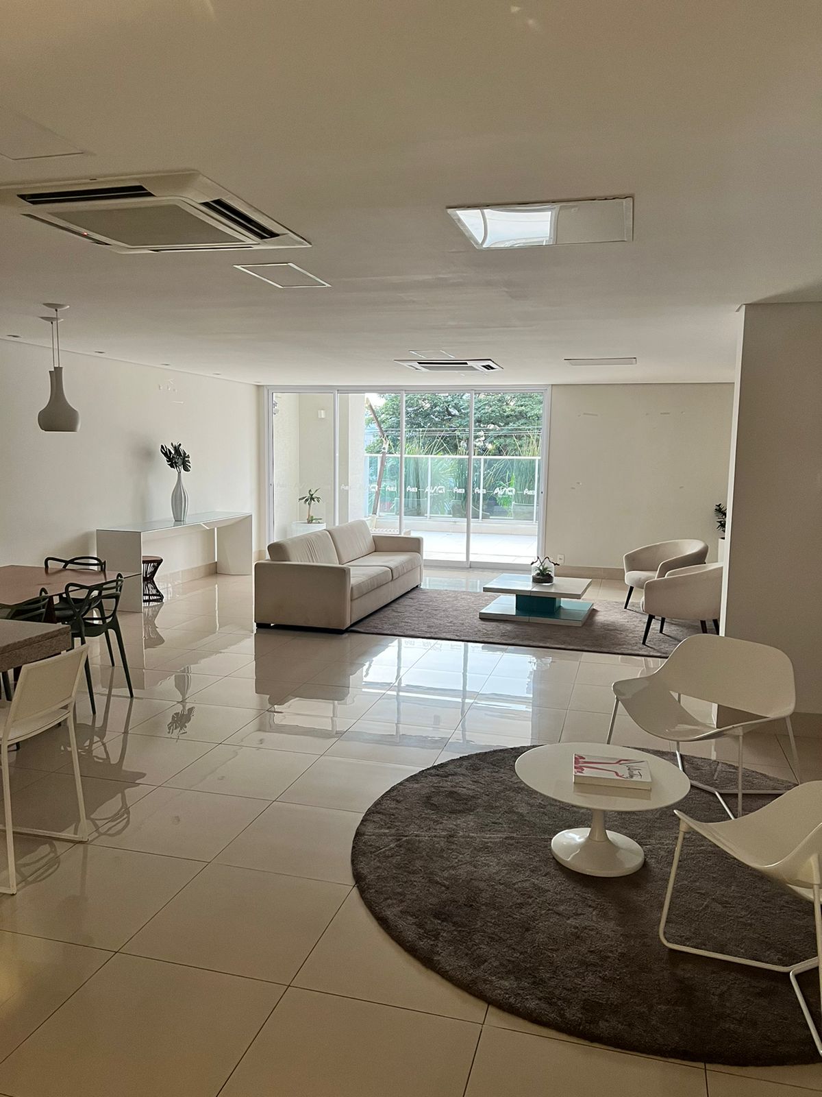 Imagem Apartamento com 2 Quartos à Venda, 64 m²em Setor Bueno - Goiânia