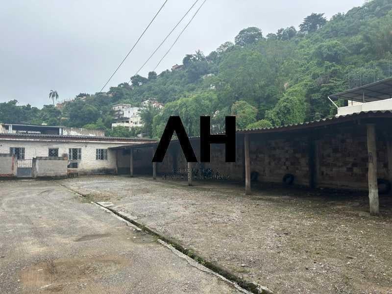 Imagem Terreno à Venda, em Fonseca - Niterói Imagem Terreno à Venda, em Fonseca - Niterói