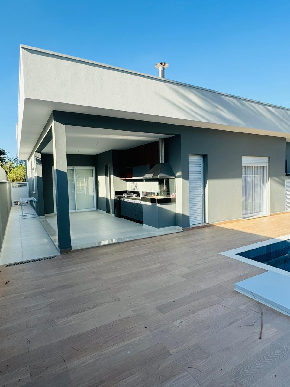 Imagem Casa de Condomínio com 3 Quartos à Venda, 240 m²em Medeiros - Jundiaí