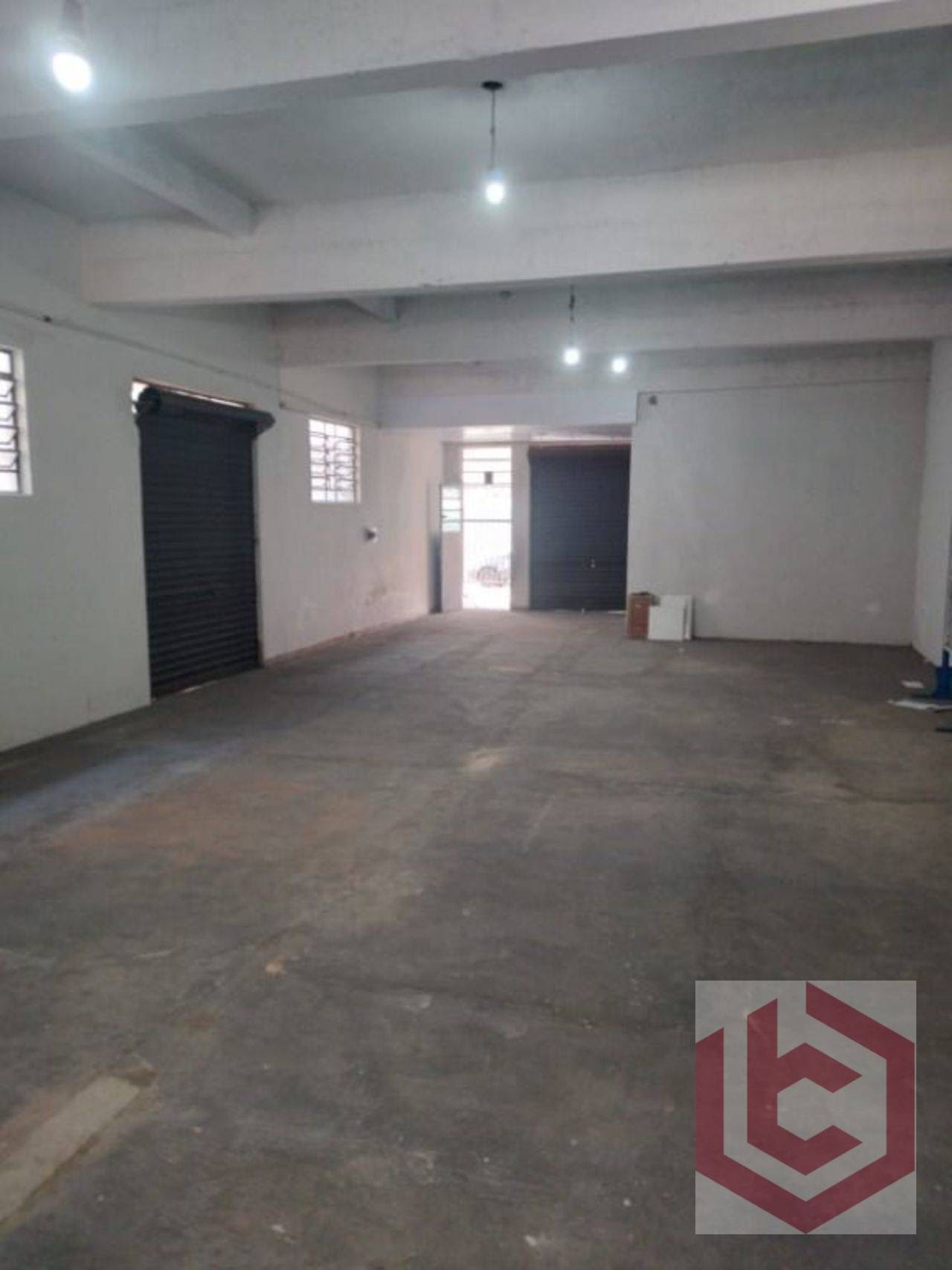 Imagem Galpão à Venda ou Locação, 120 m²em Refúgio da Serra - Serra Negra