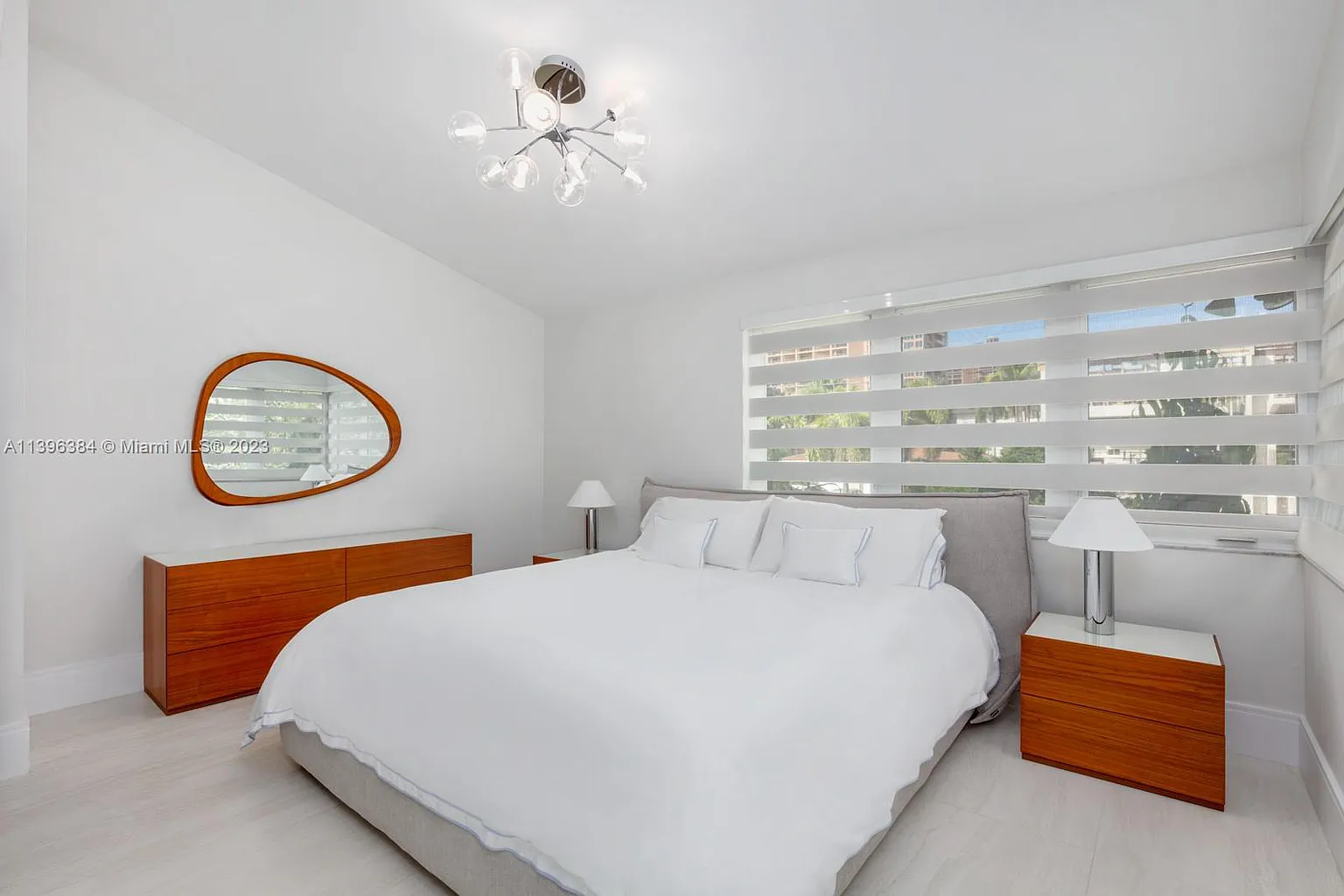 Imagem Casa de Condomínio com 6 Quartos à Venda, 492 m²em Alphaville Residencial Um - Barueri Imagem Casa de Condomínio com 6 Quartos à Venda, 492 m²em Alphaville Residencial Um - Barueri