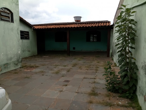 Imagem Casa com 3 Quartos à Venda, 250 m² em Taguatinga Norte (Taguatinga) - Brasília