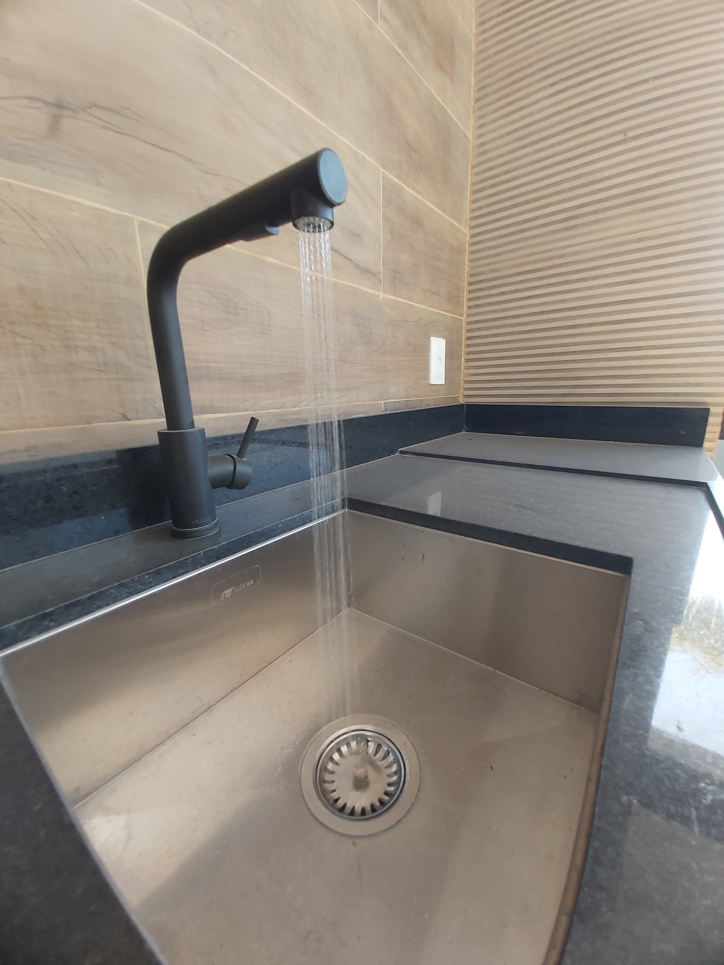 Imagem Casa de Condomínio com 3 Quartos à Venda, 180 m² em Urucunema - Eusébio Imagem Casa de Condomínio com 3 Quartos à Venda, 180 m² em Urucunema - Eusébio