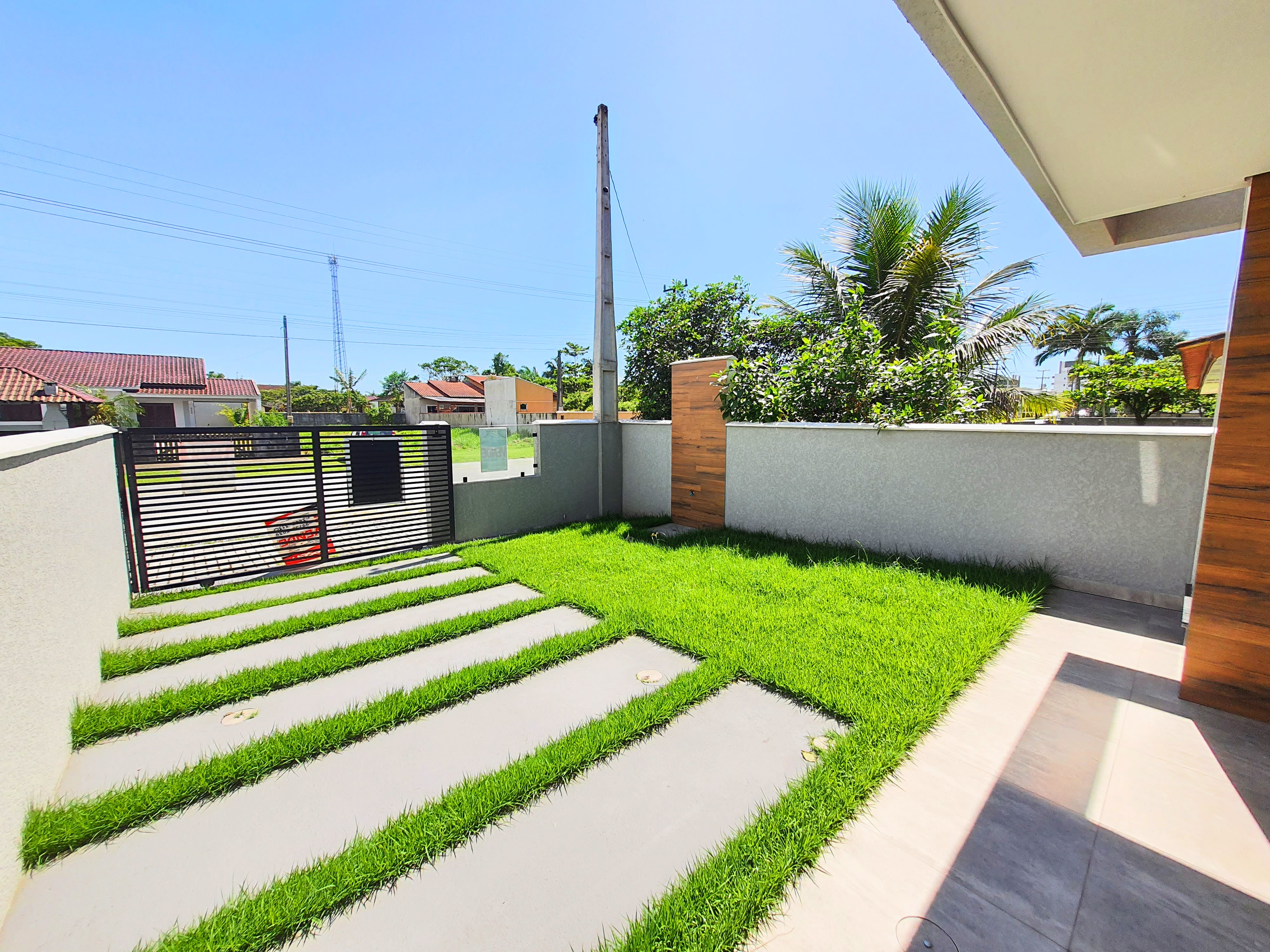 Imagem Sobrado com 3 Quartos à Venda ou Temporada, 123 m²em Balneário Cambiju - Itapoá