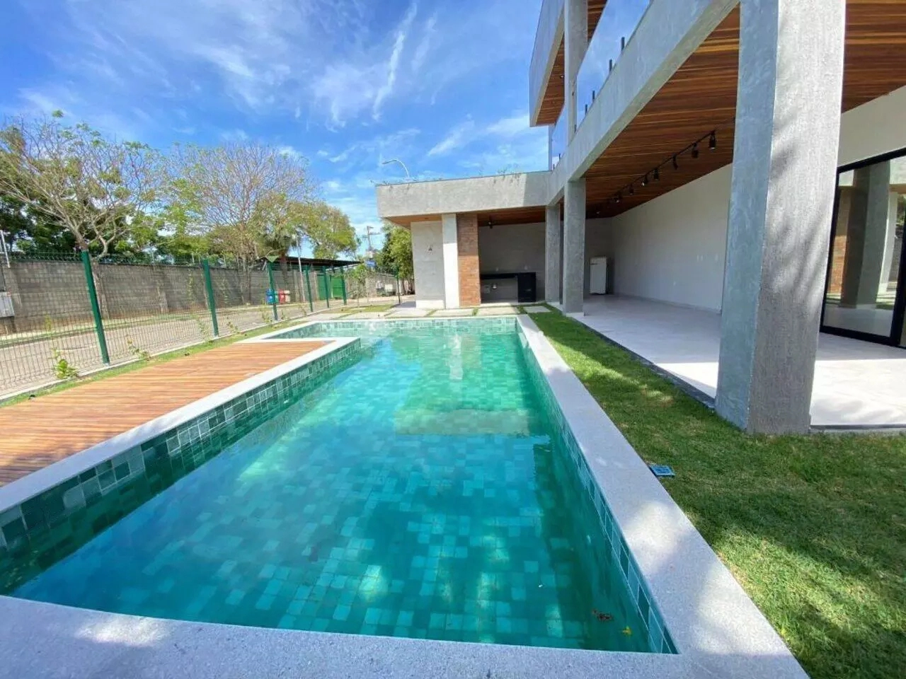 Imagem Chácara com 5 Quartos à Venda, 411 m²em Eusébio - Fortaleza Imagem Chácara com 5 Quartos à Venda, 411 m²em Eusébio - Fortaleza