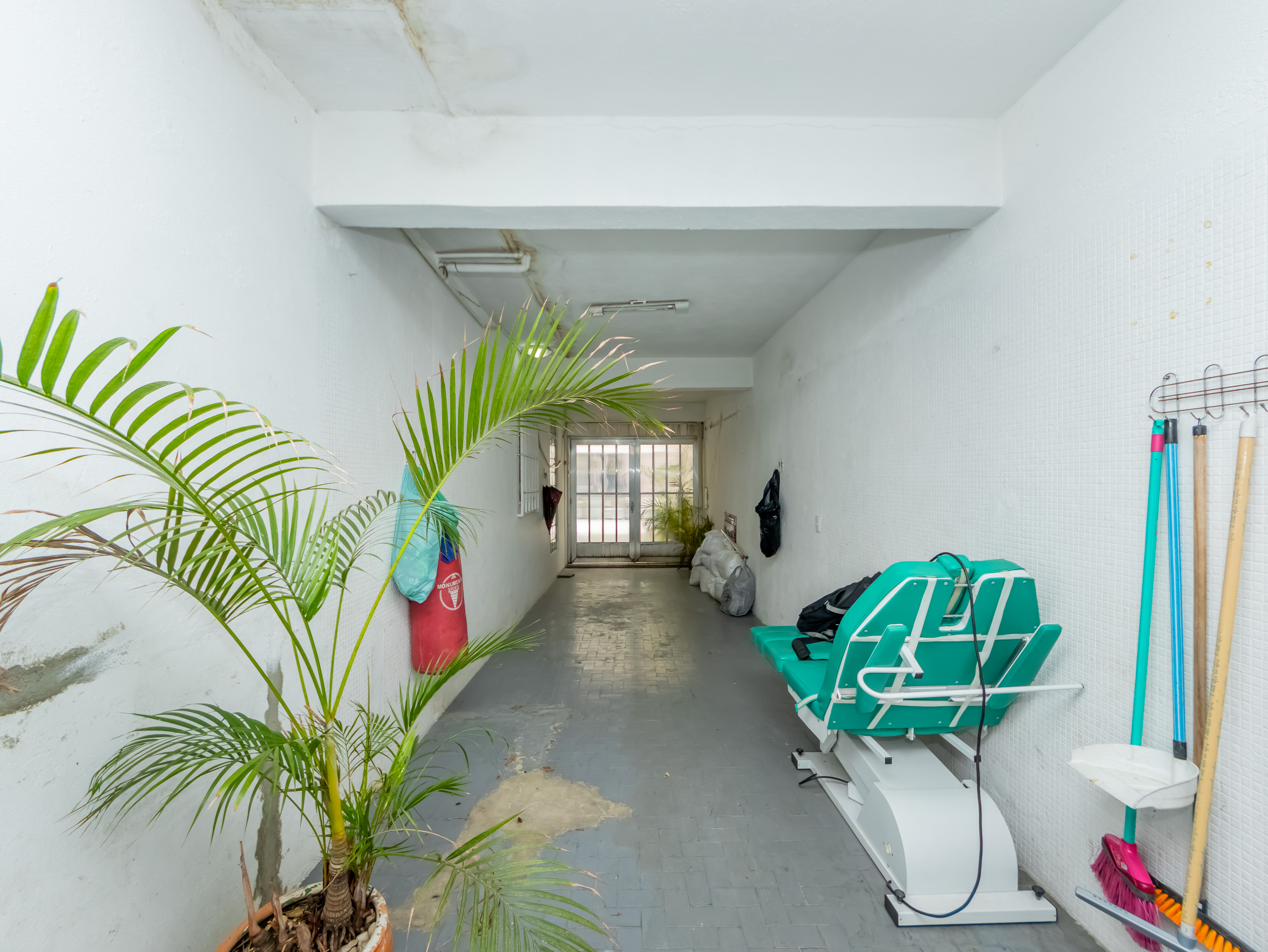 Imagem Sobrado com 3 Quartos à Venda, 300 m² em Vila Lúcia Elvira - São Paulo