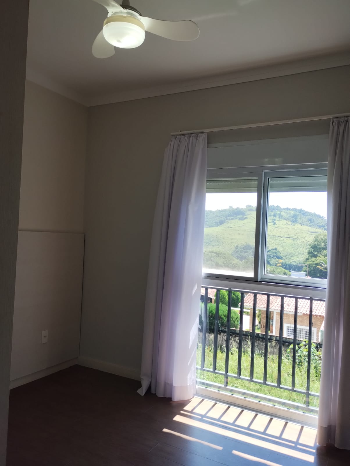Imagem Casa com 3 Quartos à Venda, 387 m² em Jardim Dona Carmela - Atibaia Imagem Casa com 3 Quartos à Venda, 387 m² em Jardim Dona Carmela - Atibaia