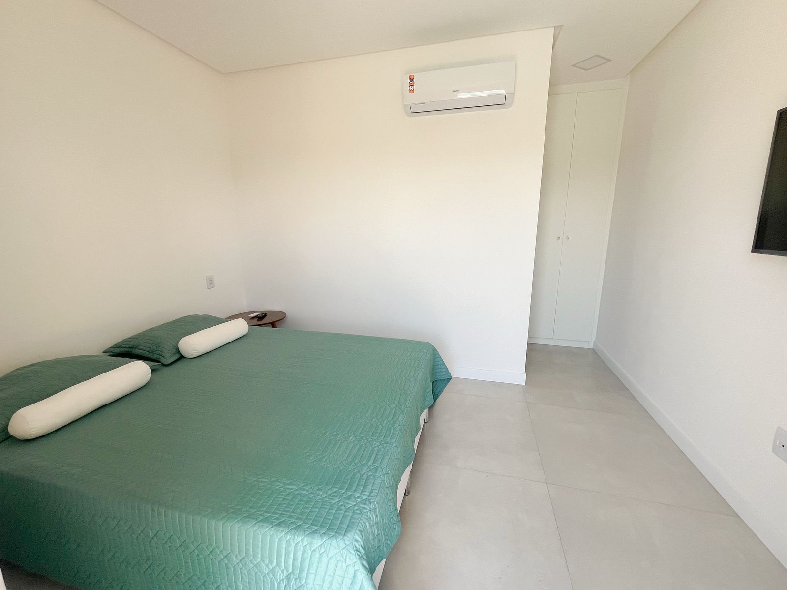 Imagem Casa de Condomínio com 4 Quartos à Venda, 398 m² em Vale do Landirana (Abrantes) - Camaçari Imagem Casa de Condomínio com 4 Quartos à Venda, 398 m² em Vale do Landirana (Abrantes) - Camaçari
