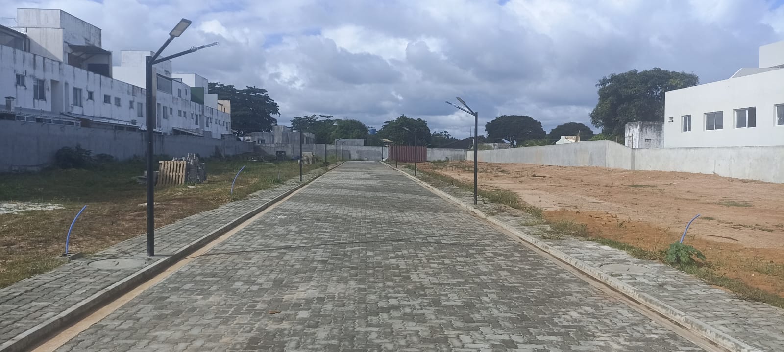 Imagem Terreno à Venda, 155 m²em Buraquinho - Lauro de Freitas