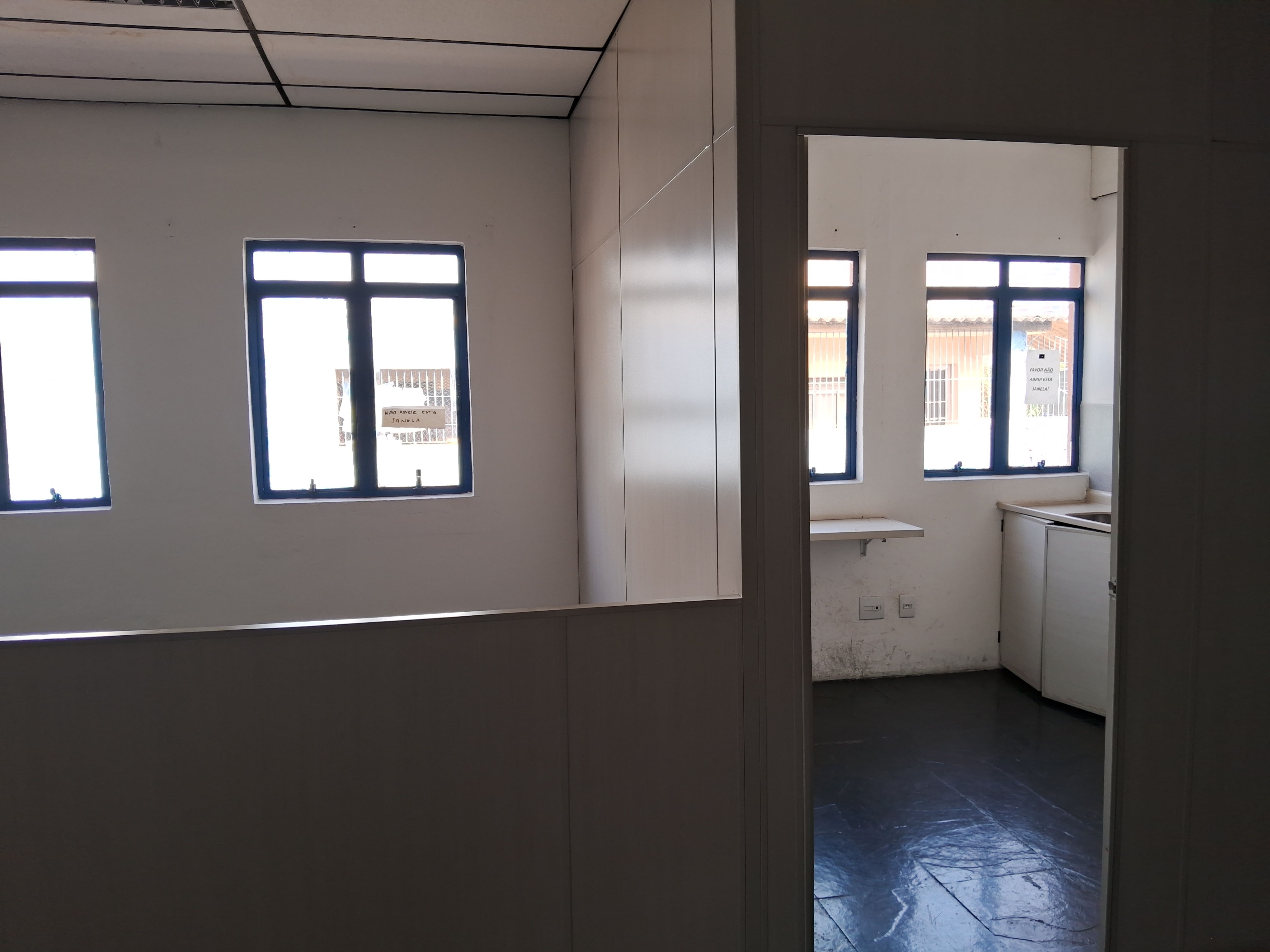 Imagem Galpão para Alugar, 400 m² em Vila Anastácio - São Paulo