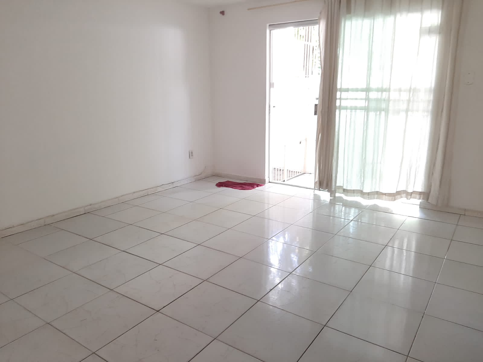 Imagem Casa com 2 Quartos para Alugar, 100 m²em Batista Campos - Belém Imagem Casa com 2 Quartos para Alugar, 100 m²em Batista Campos - Belém