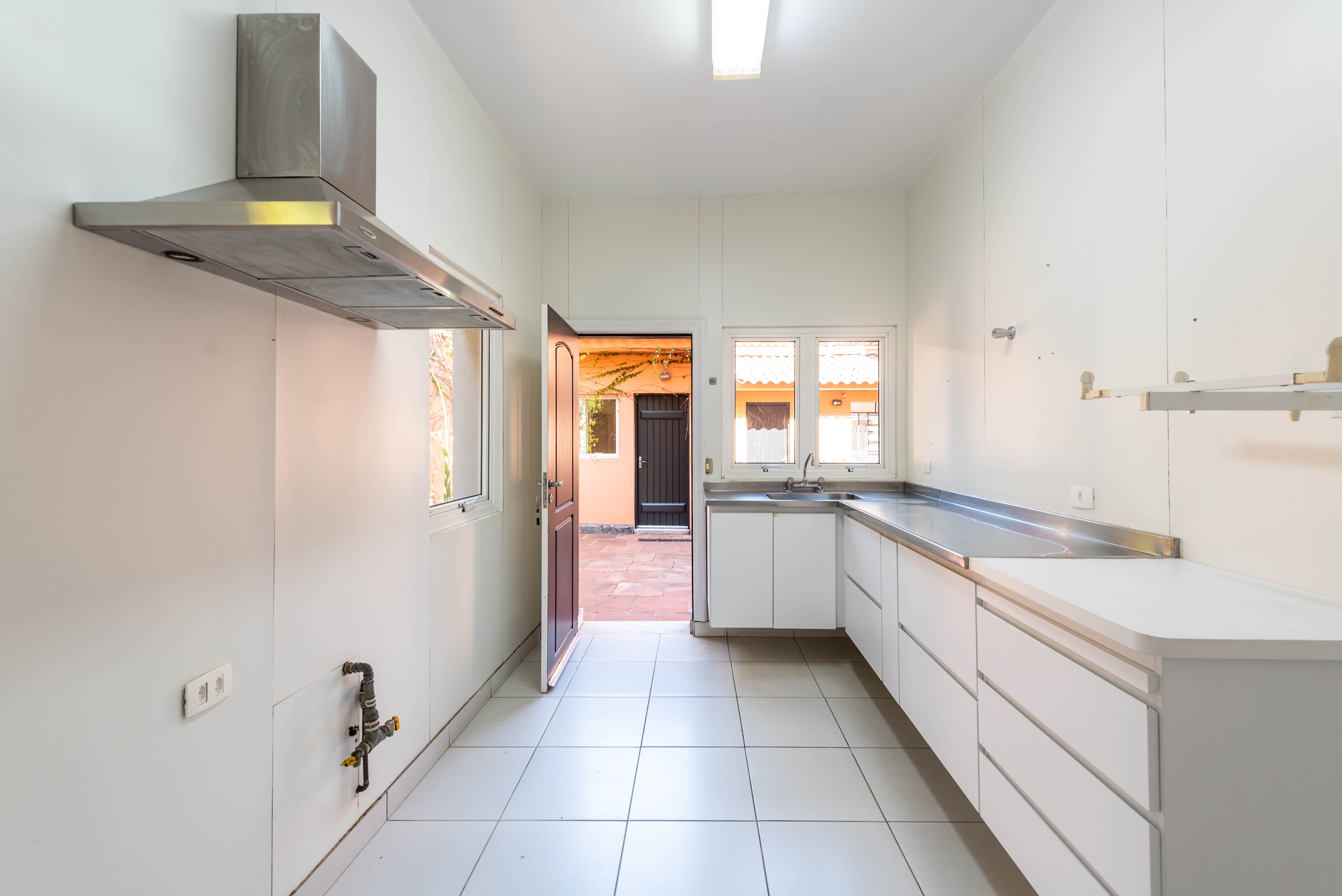 Imagem Casa com 4 Quartos à Venda, 570 m²em Jardim Paulista - São Paulo Imagem Casa com 4 Quartos à Venda, 570 m²em Jardim Paulista - São Paulo