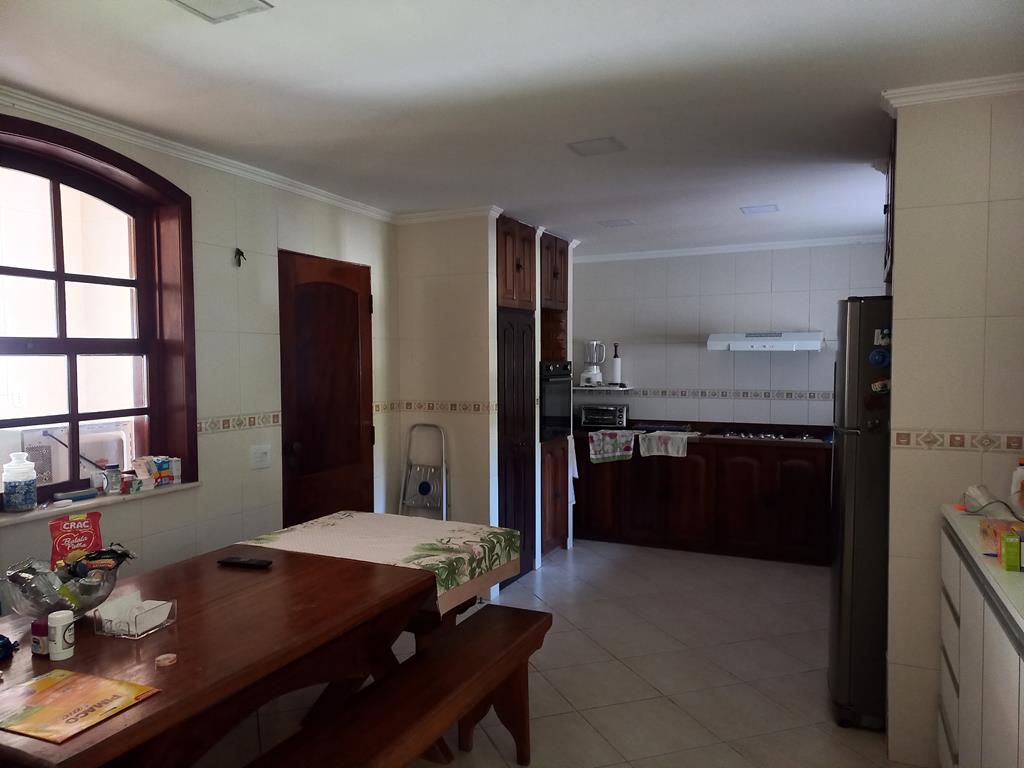 Imagem Casa com 4 Quartos à Venda, 400 m²em Itaipu - Niterói