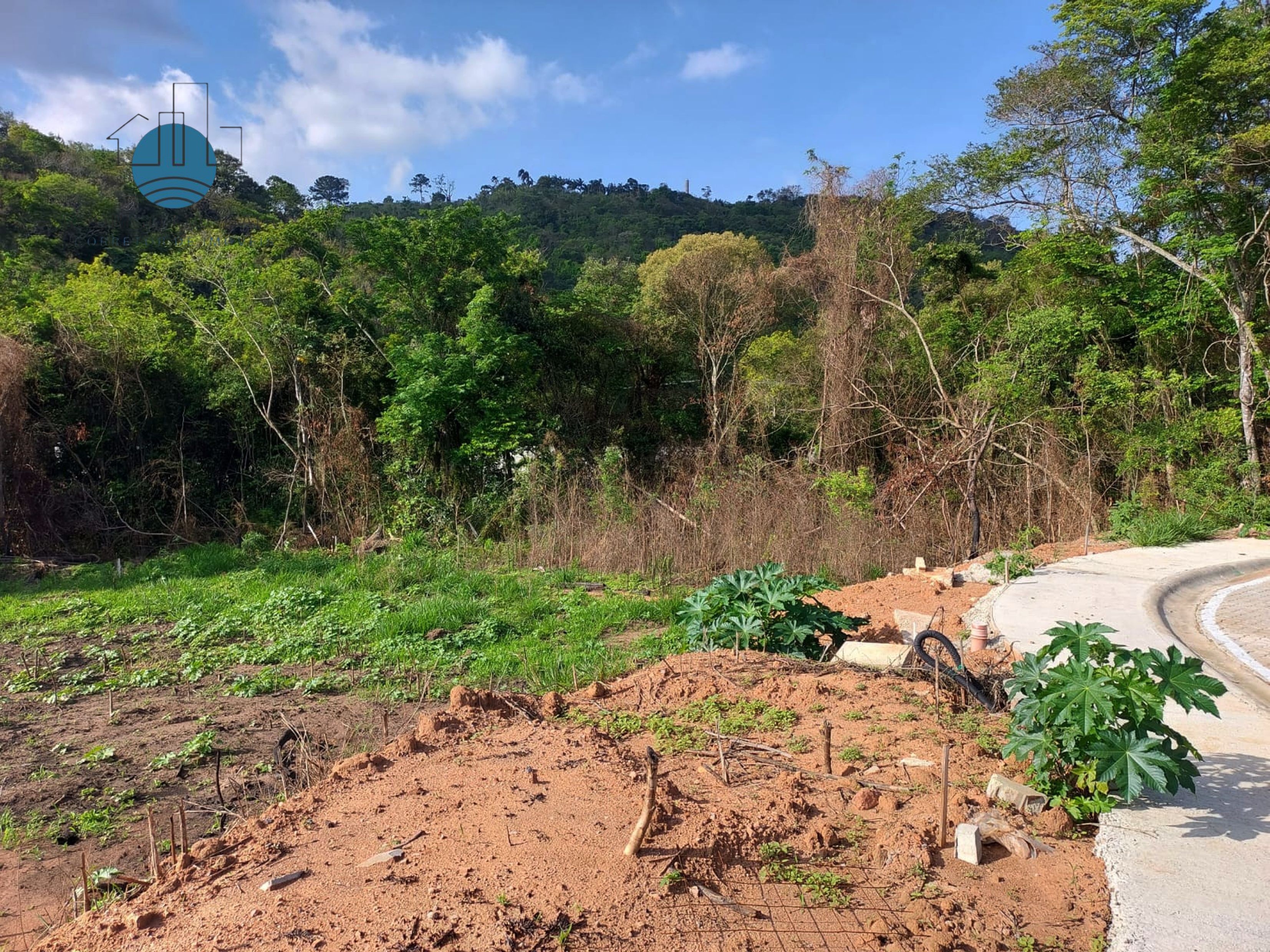 Imagem Terreno à Venda, 360 m² em San Fernando Valley - Atibaia Imagem Terreno à Venda, 360 m² em San Fernando Valley - Atibaia