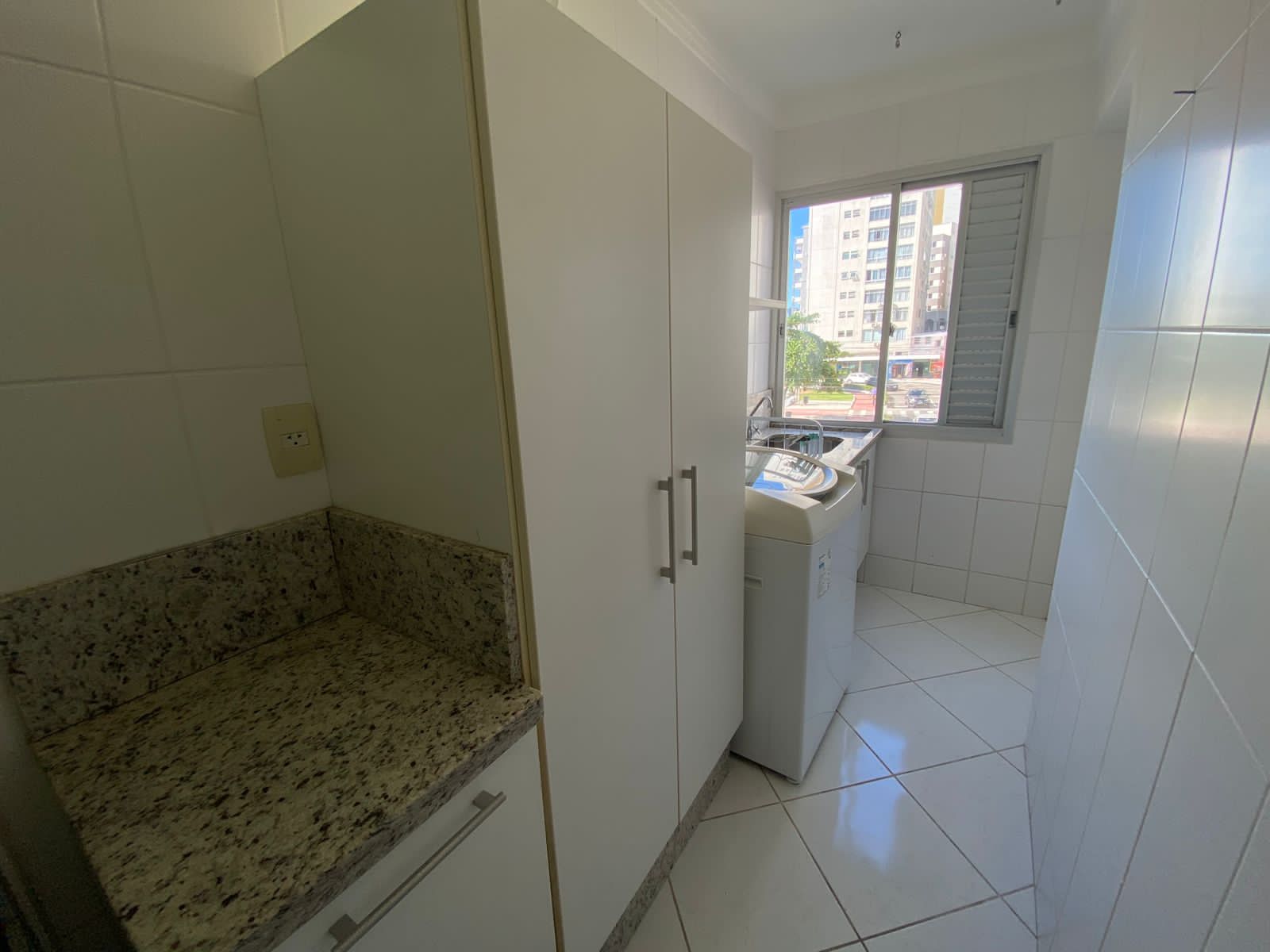 Imagem Apartamento com 3 Quartos à Venda, 106 m²em Centro - Balneário Camboriú