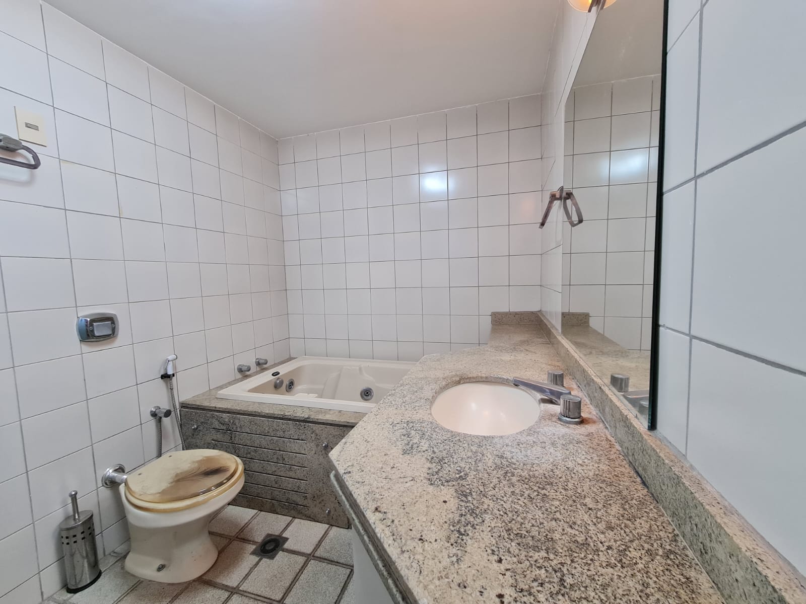 Imagem Apartamento com 3 Quartos à Venda, 153 m²em Centro - Marília