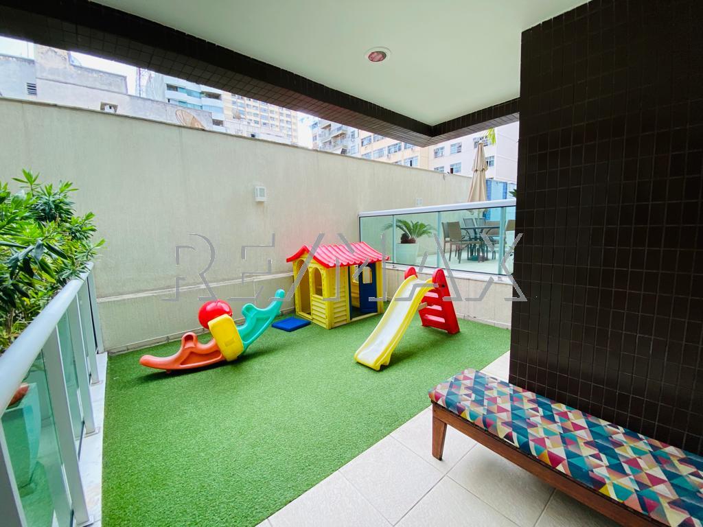Imagem Apartamento com 3 Quartos à Venda, 240 m²em Icaraí - Niterói