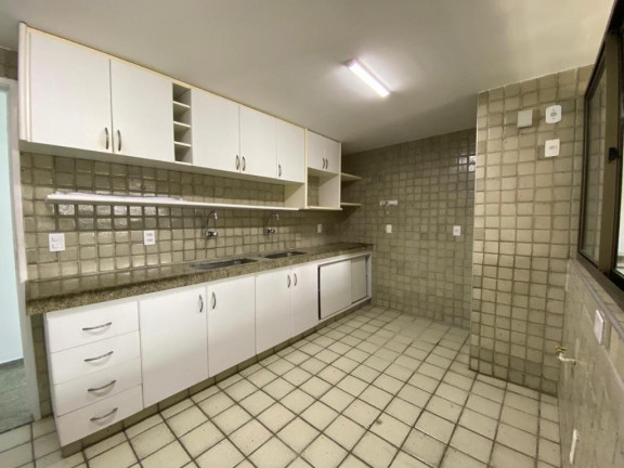 Imagem Apartamento com 4 Quartos à Venda, Locação ou Temporada, 224 m² em Boa Viagem - Recife Imagem Apartamento com 4 Quartos à Venda, Locação ou Temporada, 224 m² em Boa Viagem - Recife