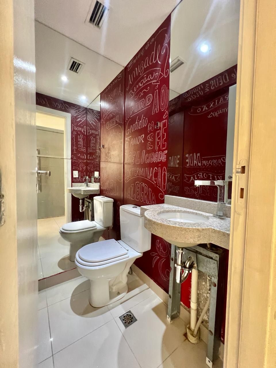 Imagem Apartamento com 4 Quartos à Venda, 155 m²em Batista Campos - Belém