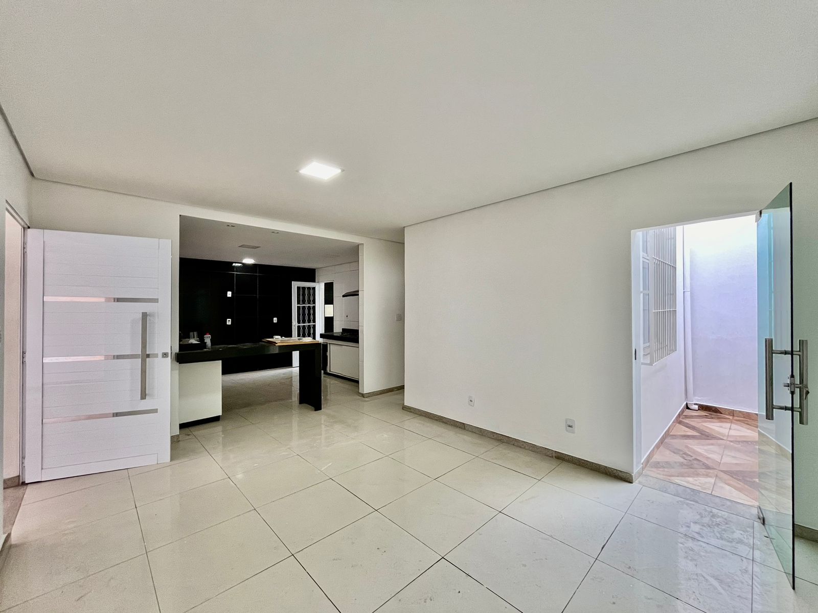 Imagem Casa com 4 Quartos à Venda, 220 m²em Rio Branco - Belo Horizonte Imagem Casa com 4 Quartos à Venda, 220 m²em Rio Branco - Belo Horizonte