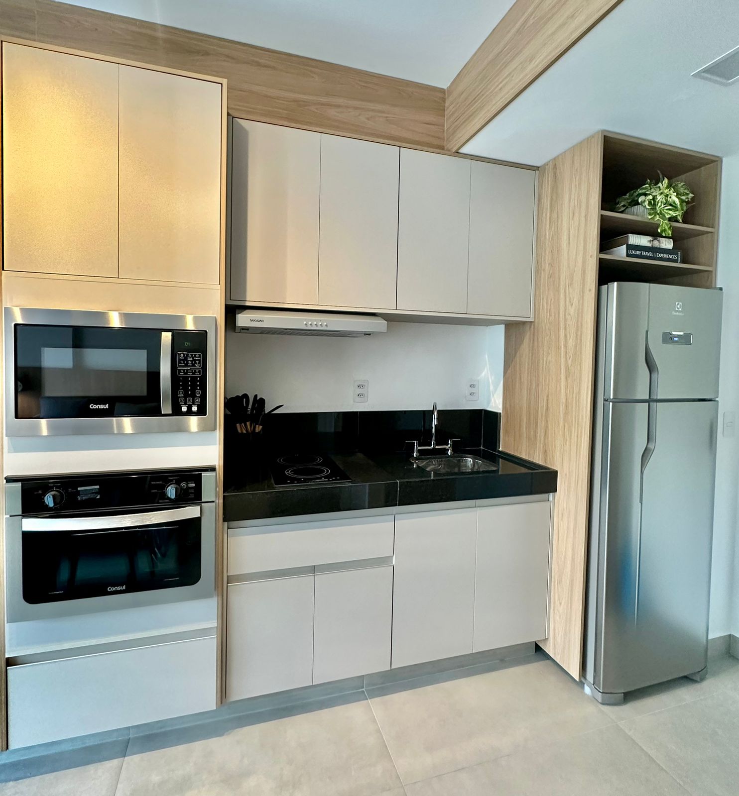 Imagem Apartamento com 1 Quarto para Alugar, 27 m²em Cerqueira César - São Paulo