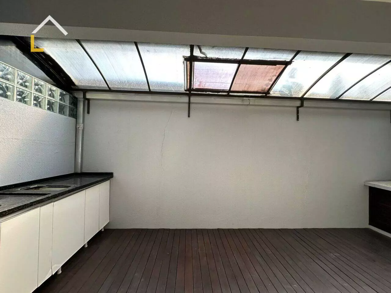 Imagem Casa com 3 Quartos à Venda, 120 m²em Floresta - Joinville Imagem Casa com 3 Quartos à Venda, 120 m²em Floresta - Joinville