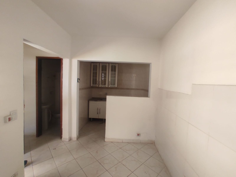 Imagem Casa com 2 Quartos para Alugar, 180 m²em Chácara Inglesa - São Paulo
