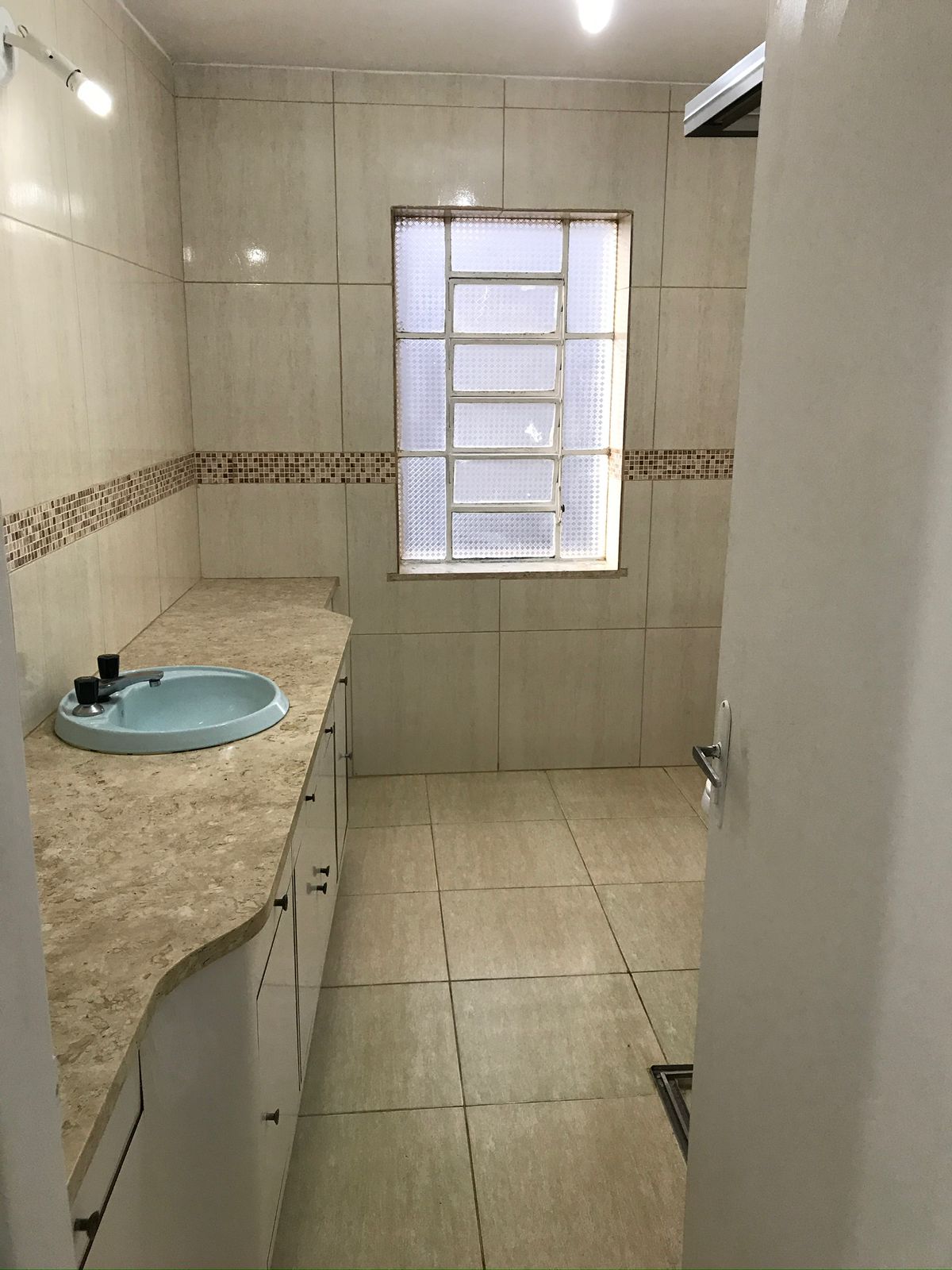 Imagem Casa com 1 Quarto para Alugar, 57 m²em Jardim Itália - São Paulo