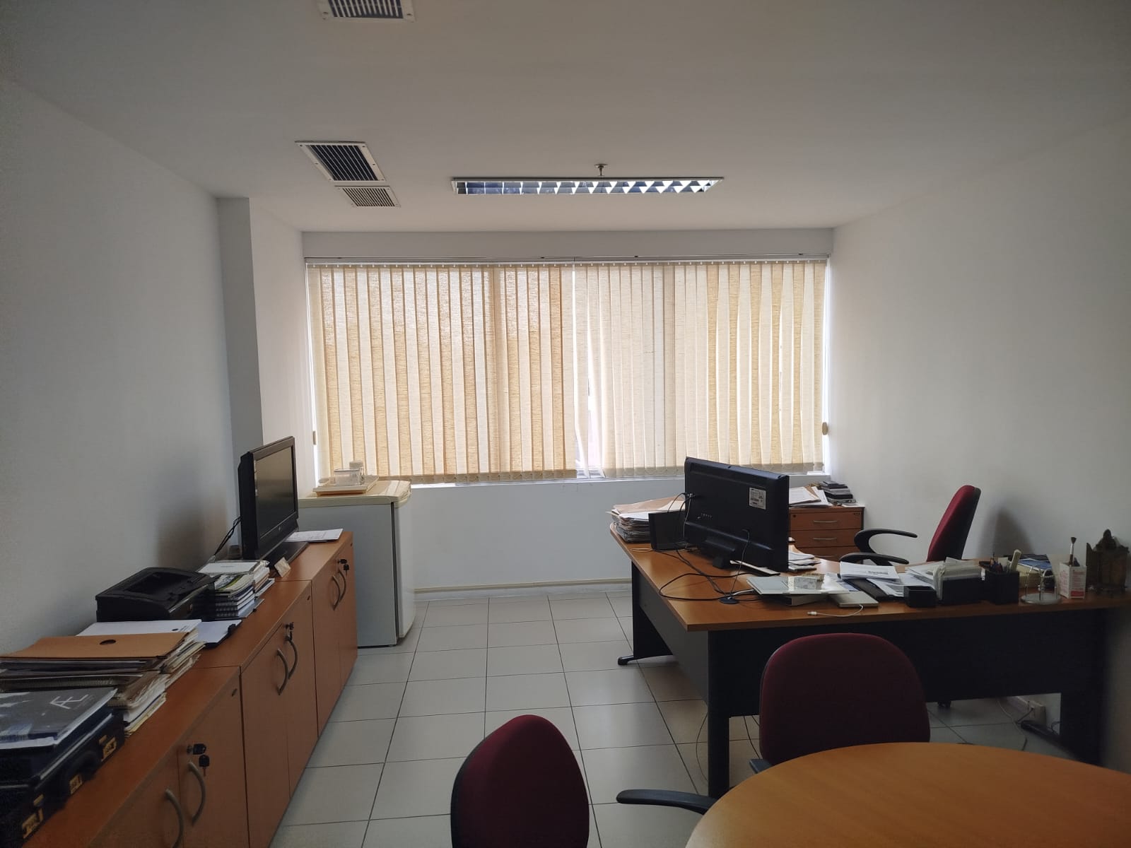 Imagem Imóvel Comercial para Alugar, 33 m²em Caminho das Árvores - Salvador